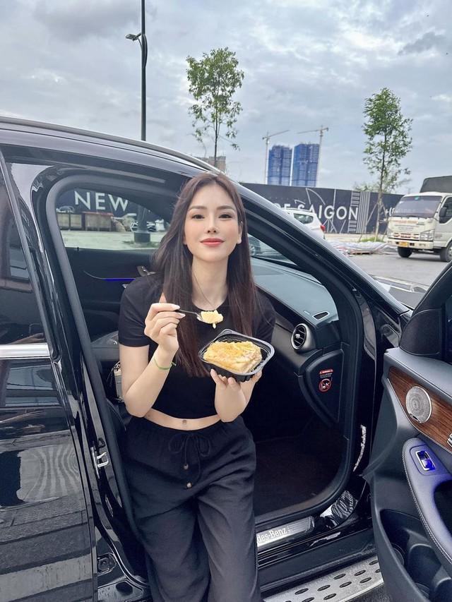 Phản ứng con dâu tỷ phú Hoàng Kiều về cuộc sống của bố chồng sau vỡ nợ, nói sự thật chuyện làm dâu hào môn-2