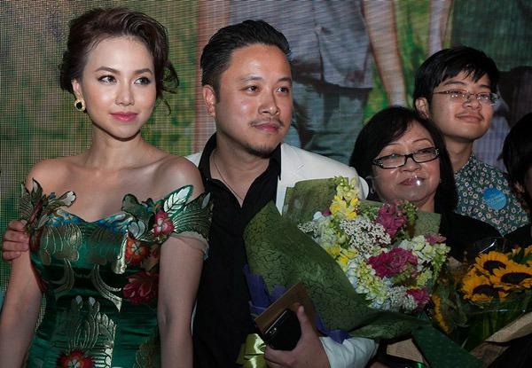 Quan hệ mẹ chồng - nàng dâu kín tiếng nhà Đinh Ngọc Diệp: Tinh tế, tận tình từ lúc yêu đến cưới-2