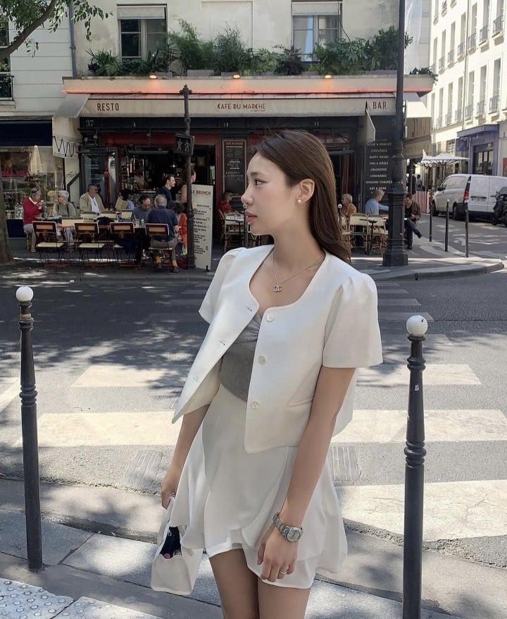 Những mẫu áo khoác mỏng nhẹ cho dịp giao mùa-7