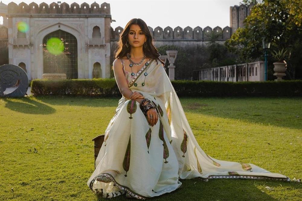Mặt mộc của tân Hoa hậu Hòa bình Ấn Độ-12