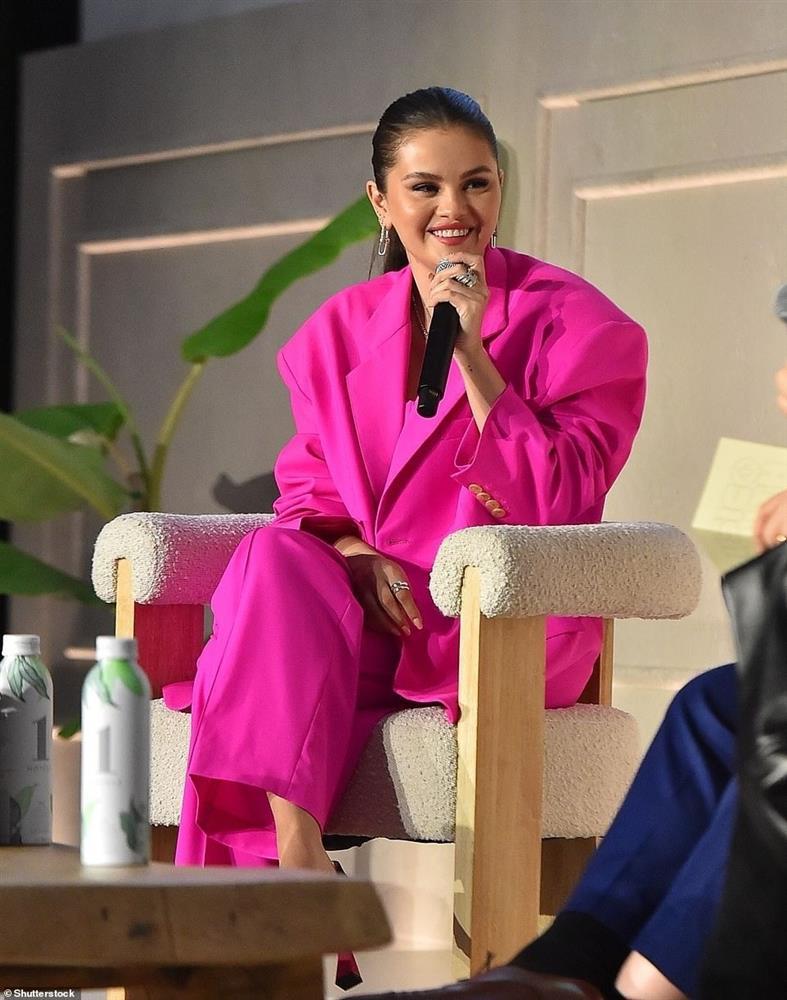 Selena Gomez không quan tâm việc được theo dõi nhiều nhất trên Instagram-1