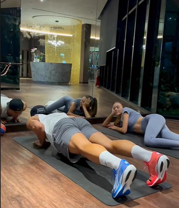 Bùi Tiến Dũng làm huấn luyện viên gym cho vợ-1