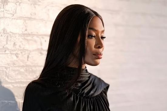 'Báo đen' Naomi Campbell trải lòng về góc tối cuộc đời