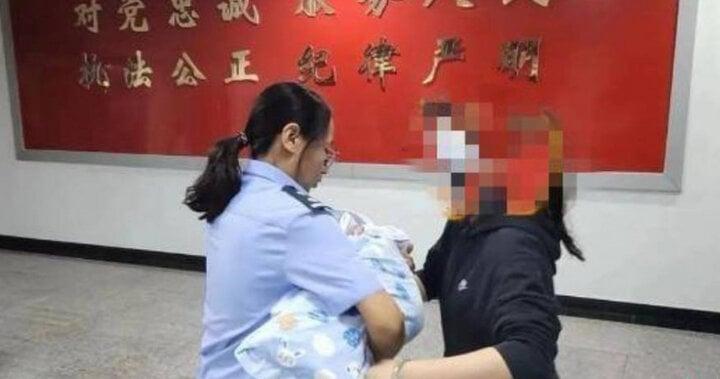 Bán con với giá 100 triệu đồng, 2 ngày sau người mẹ cầu xin cảnh sát tìm lại-1