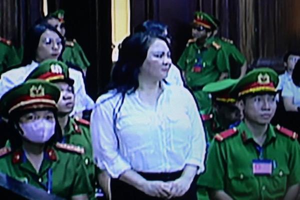 Bà Nguyễn Phương Hằng bị đề nghị từ 3-4 năm tù-2