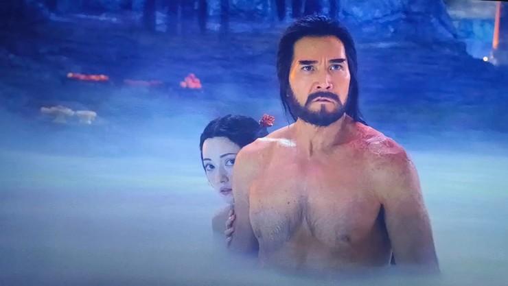 Hậu trường cảnh tắm lúc nửa đêm gây tranh cãi-6