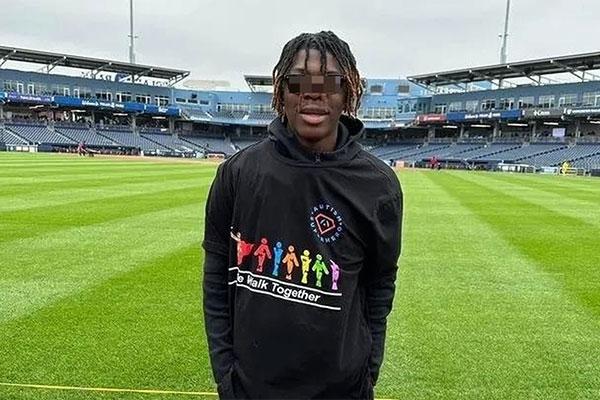 Quán ăn TPHCM thử thách ăn uống khổng lồ, khách nhận chục triệu đồng-4