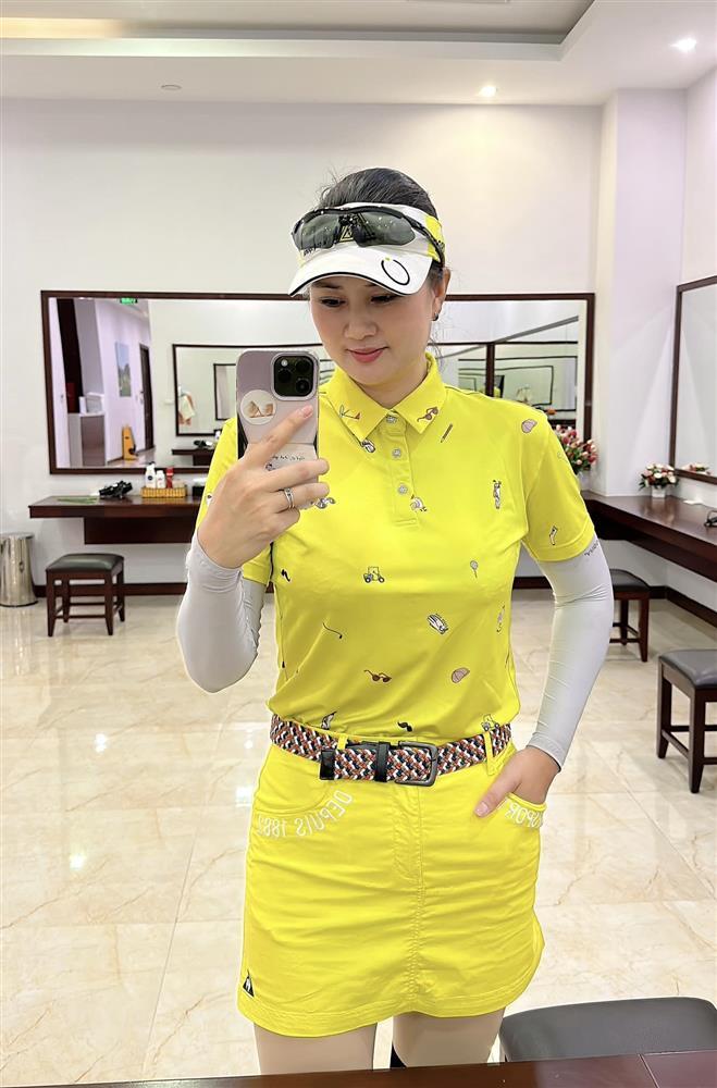 Kim Huệ tuổi 41 trẻ đẹp nhường này, chẳng trách đạt kỷ lục 3 lần là Hoa khôi bóng chuyền-5