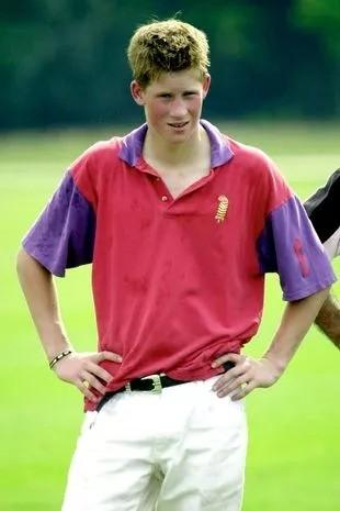 Đằng sau chiếc vòng tay Harry đeo suốt 20 năm-1