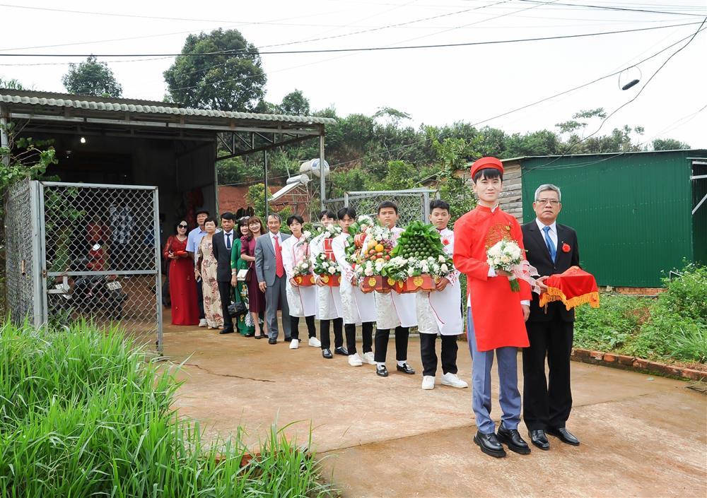 Chàng kỹ sư Trung Quốc vượt 5.000km đến cưới cô gái Việt liệt tứ chi-7