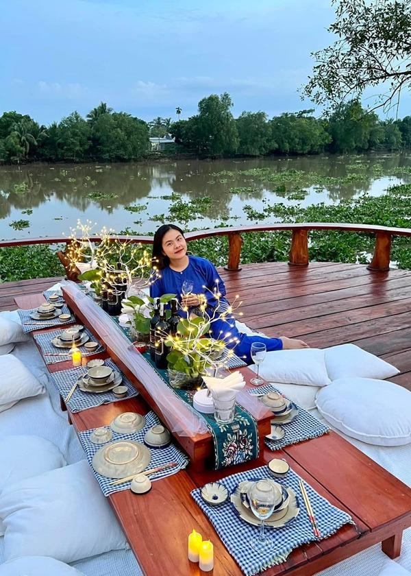 Rời xa màn ảnh, nàng thơ cũ của đạo diễn Victor Vũ hạnh phúc vì sống chung với mẹ chồng đại gia-4