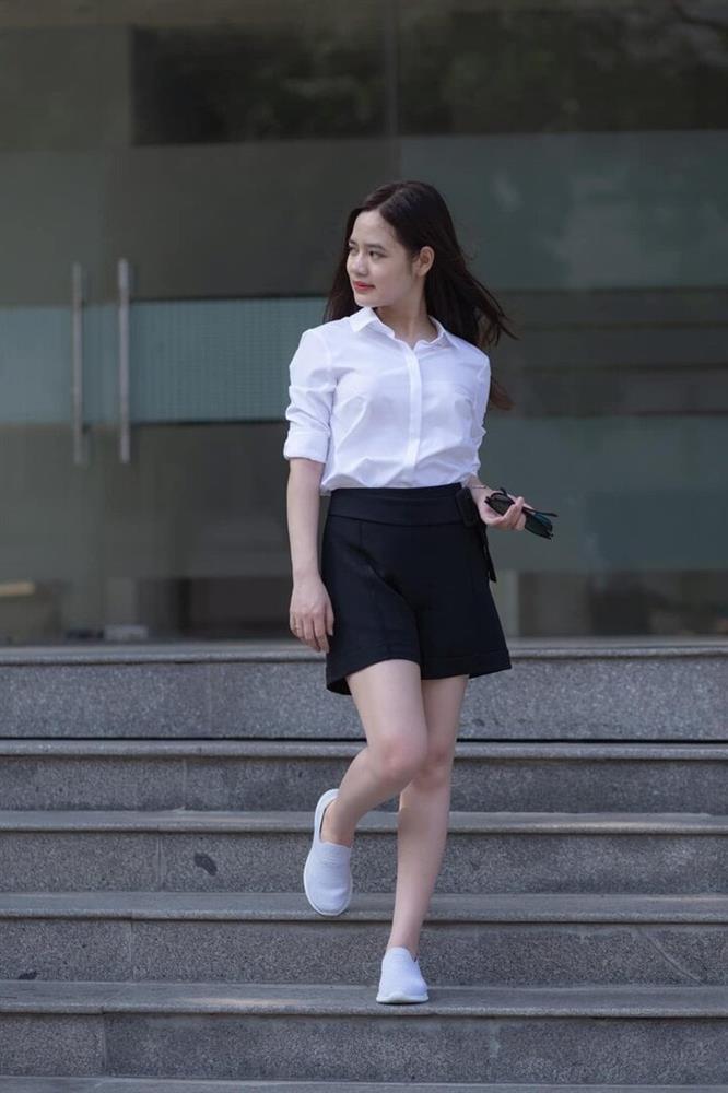 Nhan sắc đời thường của nữ cá mập sinh năm 1994 trong Shark Tank mùa 6-6