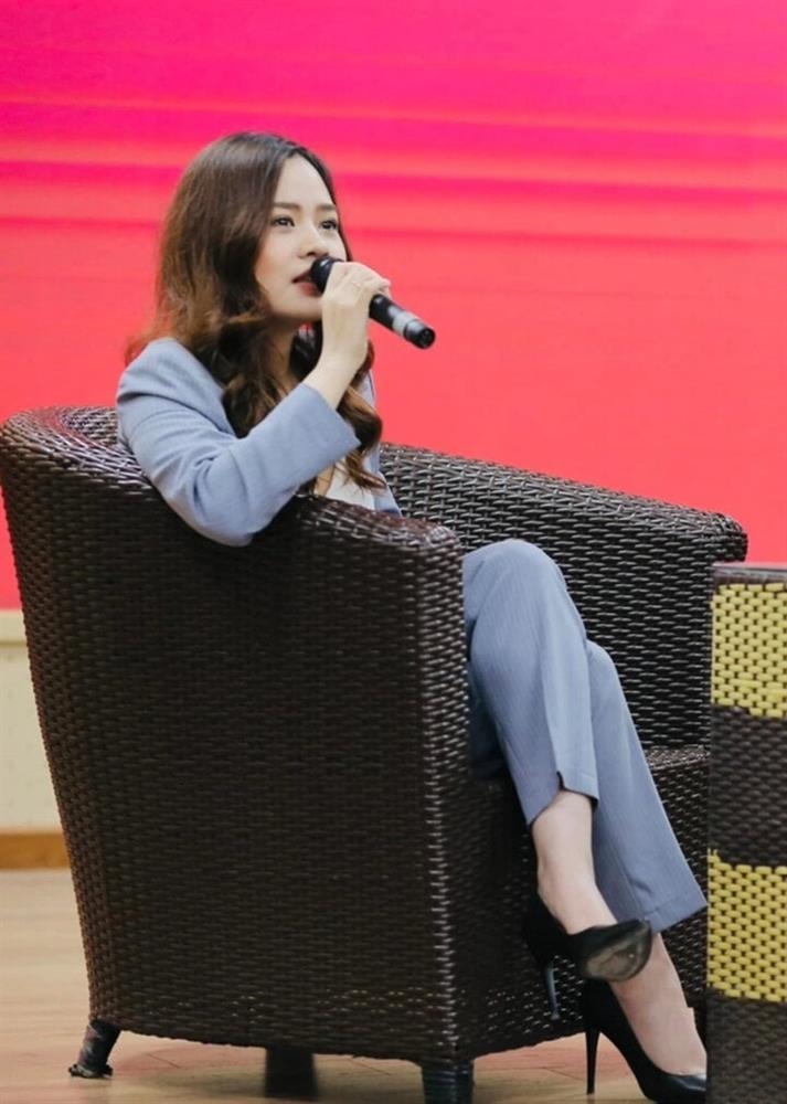 Nhan sắc đời thường của nữ cá mập sinh năm 1994 trong Shark Tank mùa 6-7