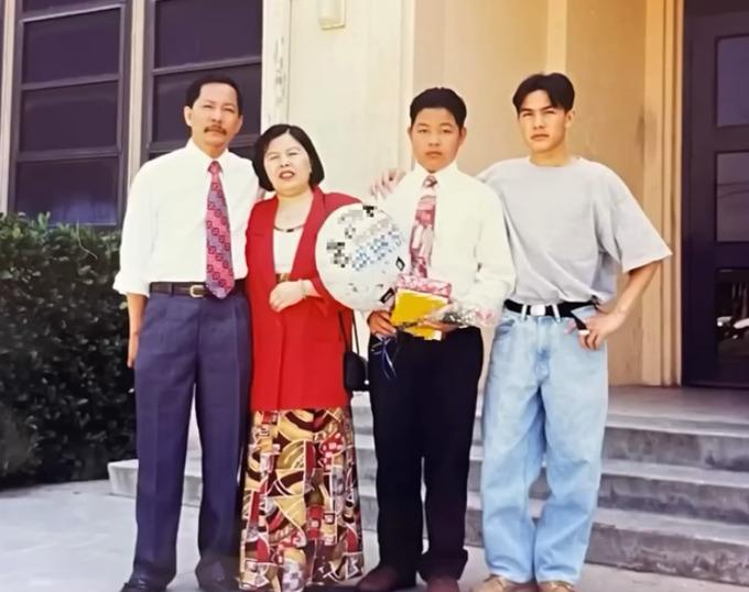 Quang Lê hé lộ ảnh độc chụp cùng Mỹ Tâm thời chưa nổi tiếng vào 20 năm trước-4