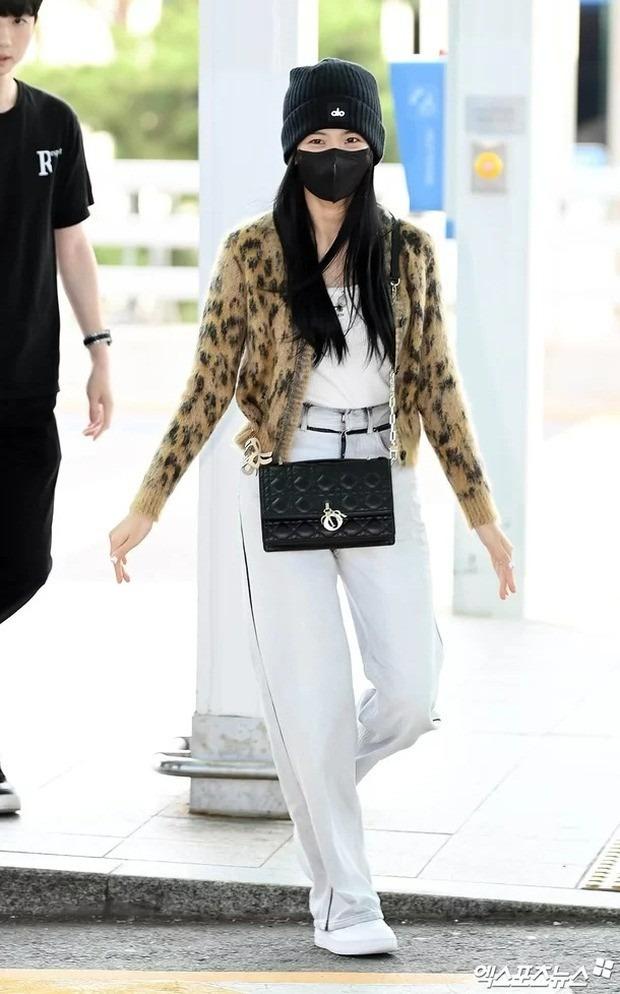 Jisoo trùm kín mặt sau tin rời BlackPink-4