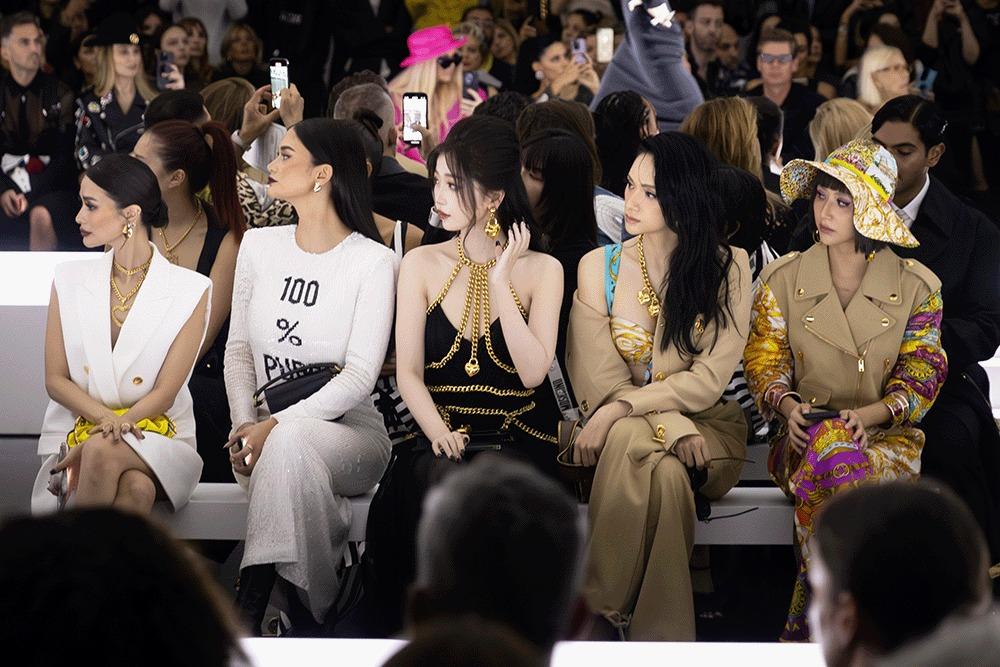 Hương Giang đẹp như một nữ thần bên Ngu Thư Hân, Hoa hậu Pia Wurtzbach-2