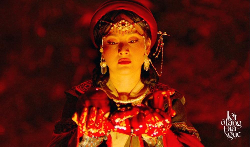 Hình ảnh rùng rợn của Lan Phương trong phim mới-1