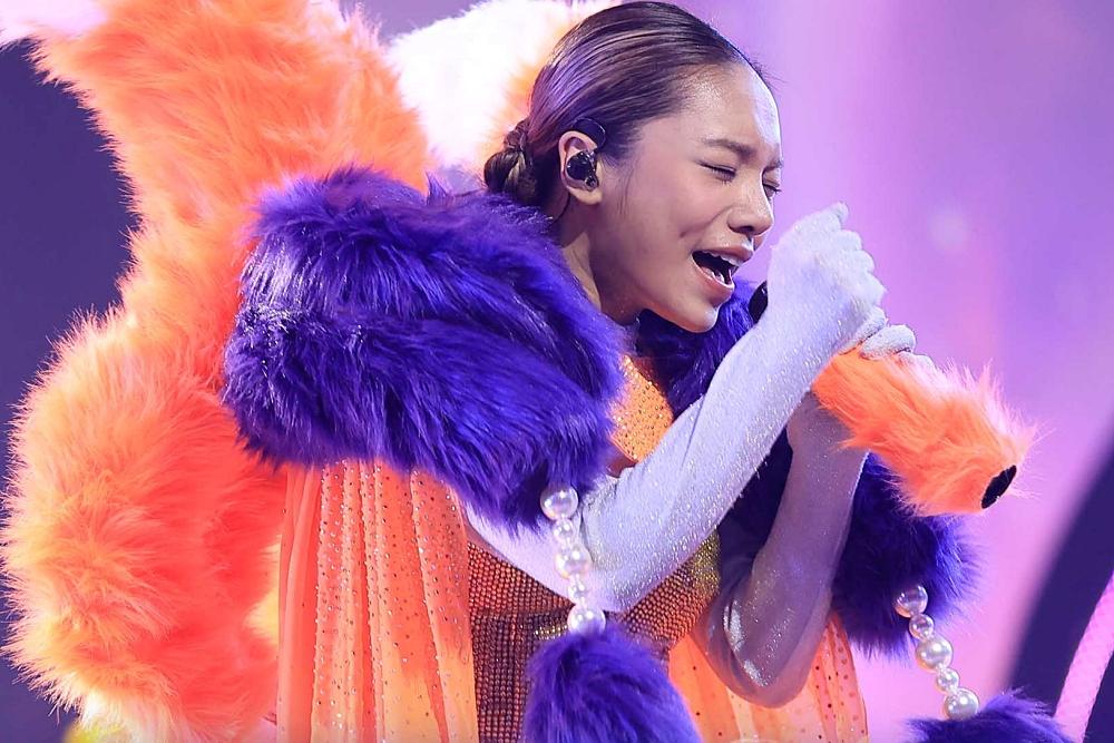 Ca sĩ mặt nạ: Cáo Tiểu Thư lộ diện là con nuôi nhạc sĩ Phương Uyên-3