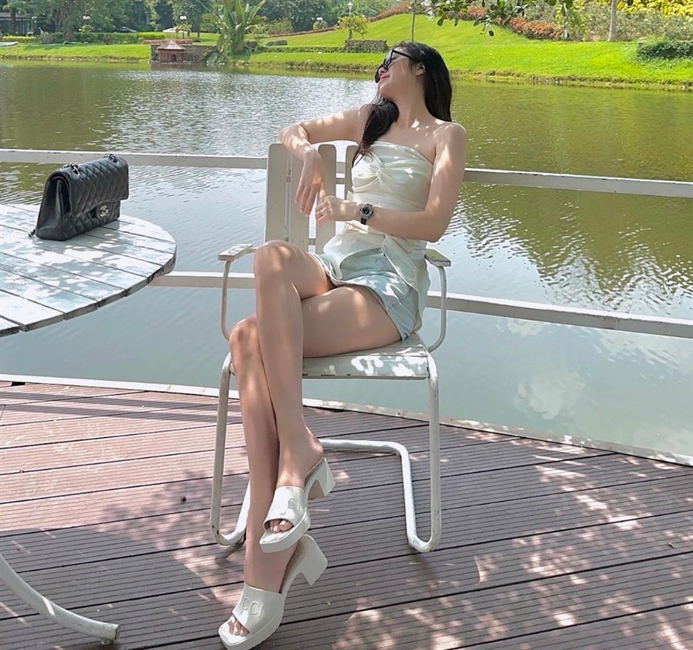 Sau hơn một năm cưới cầu thủ Thành Chung, hot girl Tuyên Quang giờ ra sao?-8