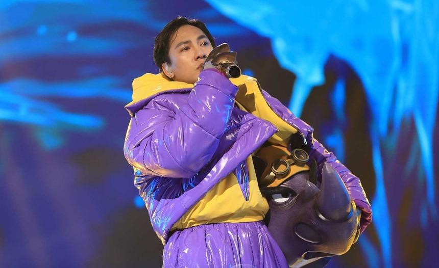 Châu Khải Phong lên tiếng về tranh cãi khi tham gia Ca Sĩ Mặt Nạ-1