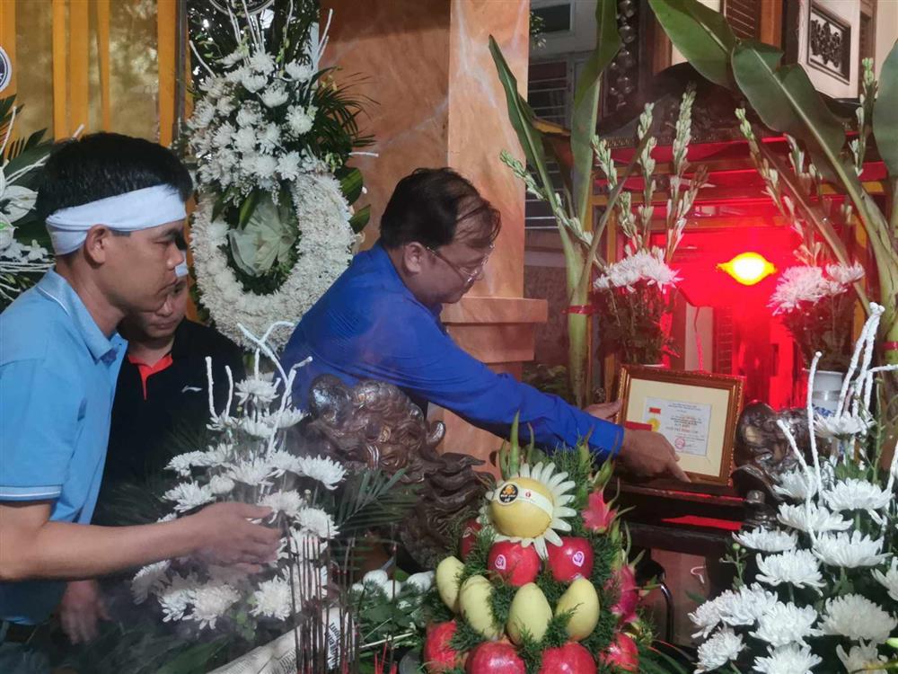 Truy tặng huy hiệu Tuổi trẻ dũng cảm cho trung úy công an hy sinh ở Thái Bình-2