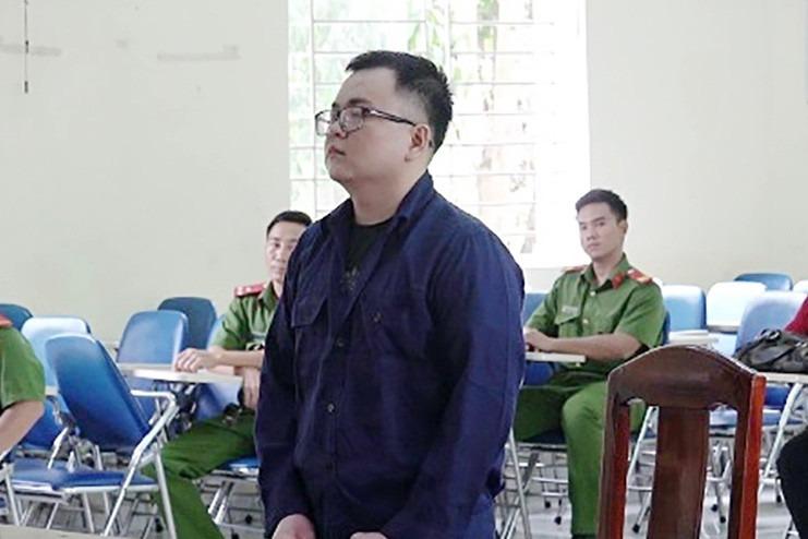 9 năm tù cho người dùng súng đồ chơi cướp tiền ở ngân hàng-1