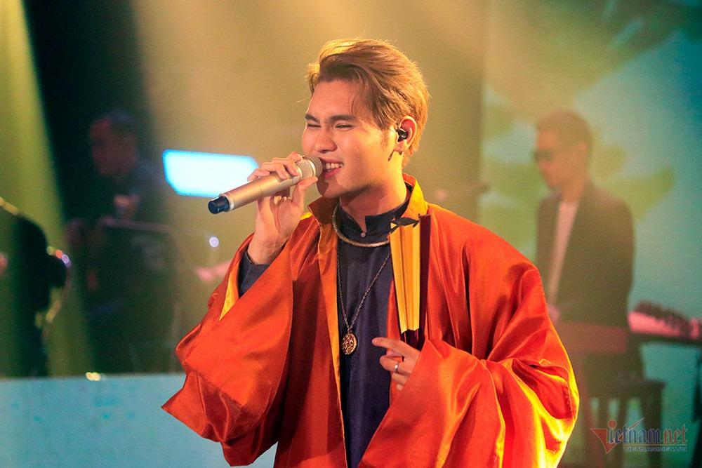 Phản ứng của Mỹ Tâm khi được thí sinh hỏi ‘bao giờ lấy chồng’-4