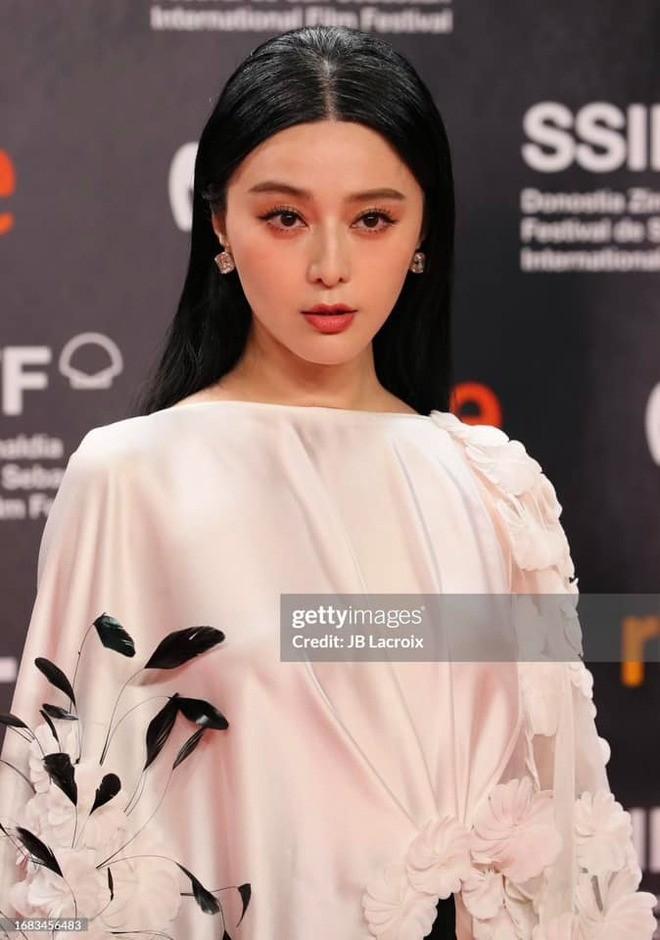 Phạm Băng Băng né được ống kính tử thần-5