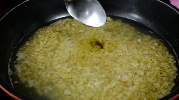 Món ngon cuối tuần: Cách làm cốm xào dừa dẻo thơm, ngọt béo-2