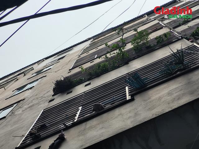 Chủ nhà trọ, chung cư mini ở Hà Nội đồng loạt thuê thợ cắt mở chuồng cọp, mở lối thoát hiểm thứ 2-4