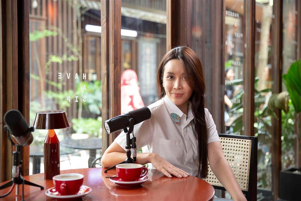 Lưu Hương Giang Chị Đẹp Đạp Gió Rẽ Sóng 2023 khiến fan trầm trồ khi khoe mặt mộc-4