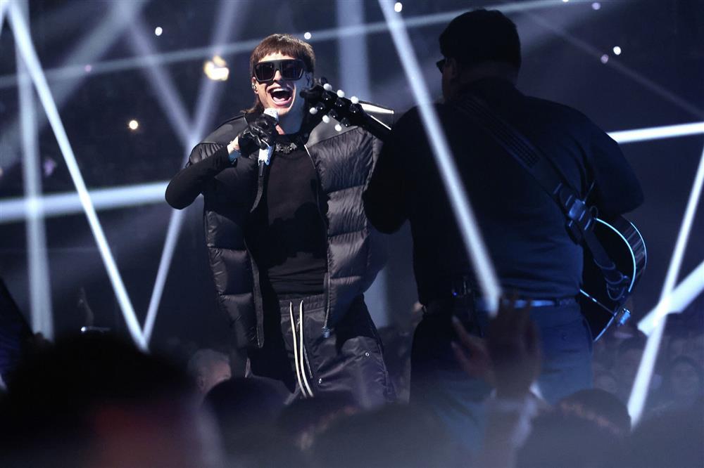 Nam ca sĩ 24 tuổi hủy concert vì bị kẻ lạ mặt dọa giết-1