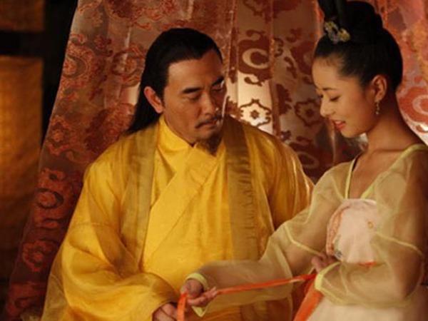 Người phụ nữ nào trong cung không có danh phận nhưng hoàng đế luôn coi trọng?-1