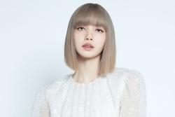 Lisa (Blackpink) và gia đình bị thù ghét qua mạng