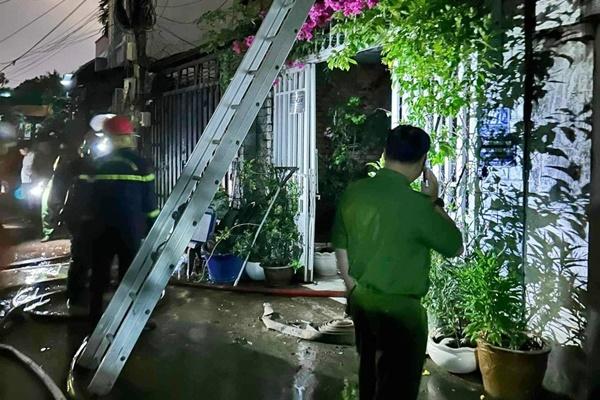 Nam điều dưỡng bệnh viện tự thiêu trước cửa nhà người yêu-1