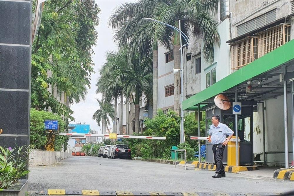 Người đàn ông tử vong khi rơi từ lầu chung cư ở TPHCM-1