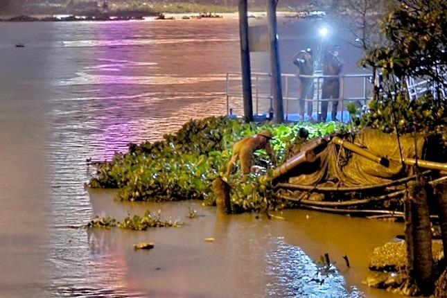 Sau phát hiện bé gái tử vong trên sông Sài Gòn, thấy thi thể người mẹ gần đó-1