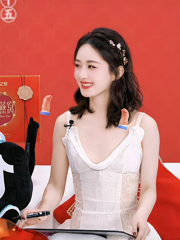 Cùng xuất thân từ nông thôn, một sao nữ được khen có khí chất hơn hẳn Triệu Lệ Dĩnh-4