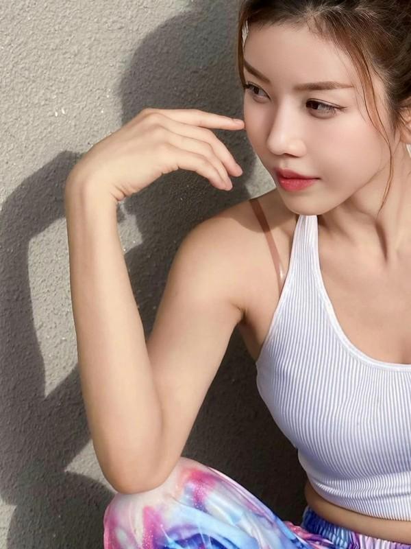 Nhan sắc khác lạ của Chị Đẹp Đạp Gió Rẽ Sóng Trang Pháp dấy lên nhiều nghi vấn dao kéo-4