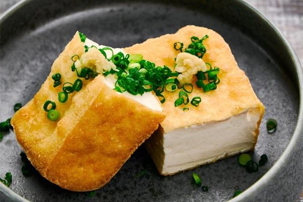 Nhận diện thịt gà trong tủ lạnh còn ăn được hay không-2