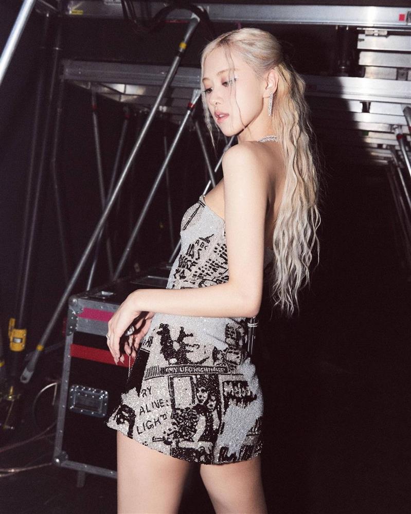 Trang phục đẹp nhất của BlackPink-11