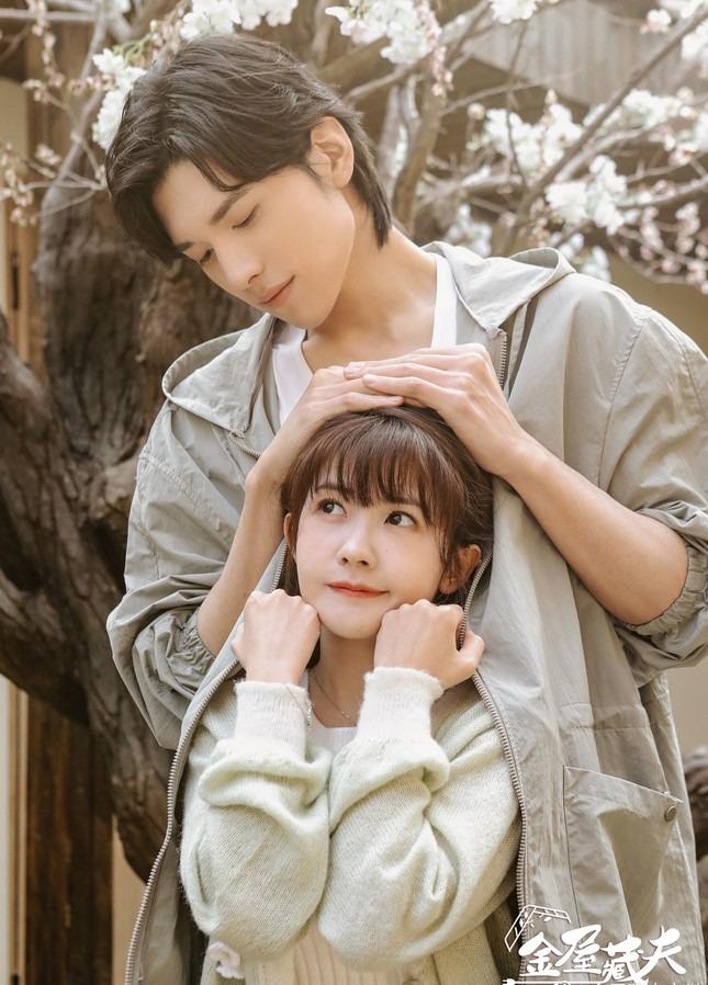 Phim ngôn tình thần tượng bị chỉ trích vì cảnh phim và lời thoại 18+-8