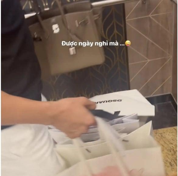 Quang Hải cầm túi nửa tỷ, mua sắm không tiếc tay cho Chu Thanh Huyền-1