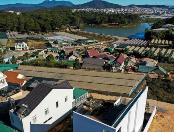 Biệt thự siêu chất của nữ ca sĩ bị chồng dìm hàng không thương tiếc-6