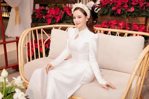 Vy Oanh lộ diện sau loạt ảnh gây tranh cãi trông giống chị Hằng-7