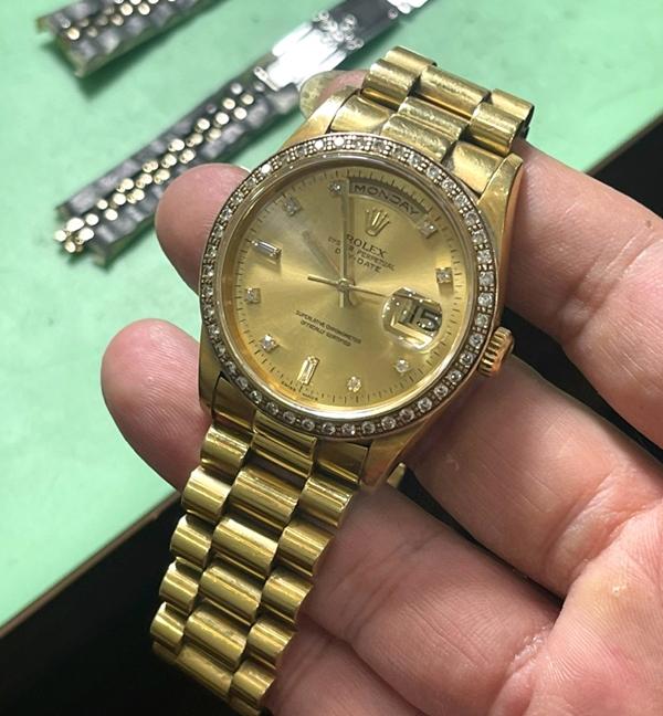 Nghề spa cho những chiếc đồng hồ tiền tỷ-5