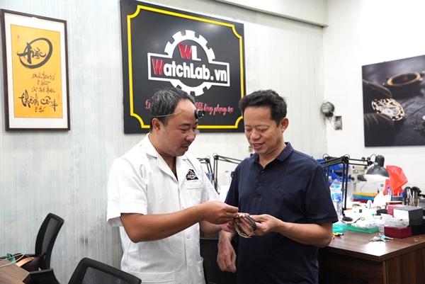 Nghề spa cho những chiếc đồng hồ tiền tỷ-8