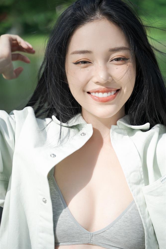 Chuyện tình đẹp như phim của Linh Ngọc Đàm và bạn trai ngoại quốc-1