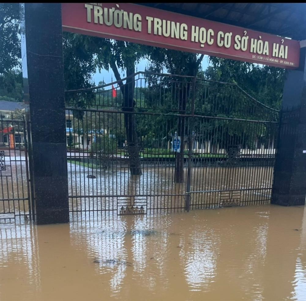 4.300 học sinh một huyện phải nghỉ học vì mưa lớn-3