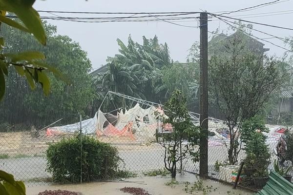 Mưa lũ kéo dài ở Thừa Thiên-Huế, 2 người tử vong-5